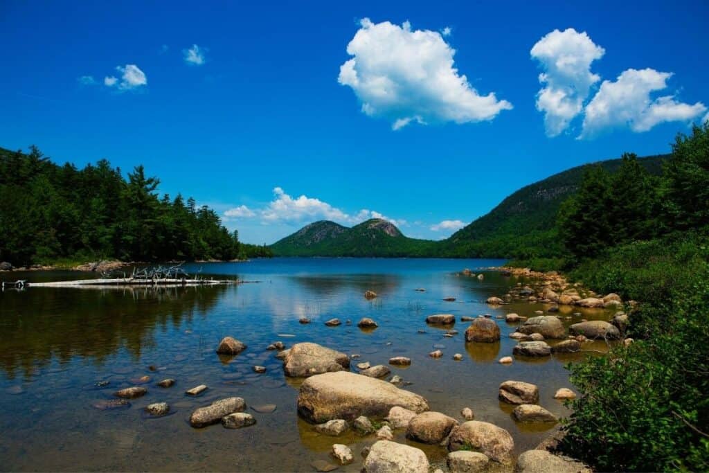 Jordan Pond and Bubble Mountains, Maine. Acadia itinerary hiking ideas.