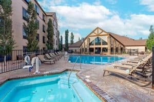 Best Western Plus Grand Canyon hotel, with pool view