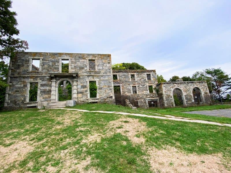 Stone ruins of the Goddard Mansion in Fort Williams Park Maine.