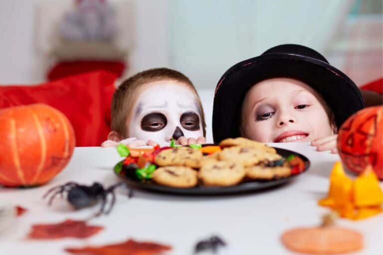 25 Easy Halloween Party Treats for Kids That Are So Fun, It’s Scary