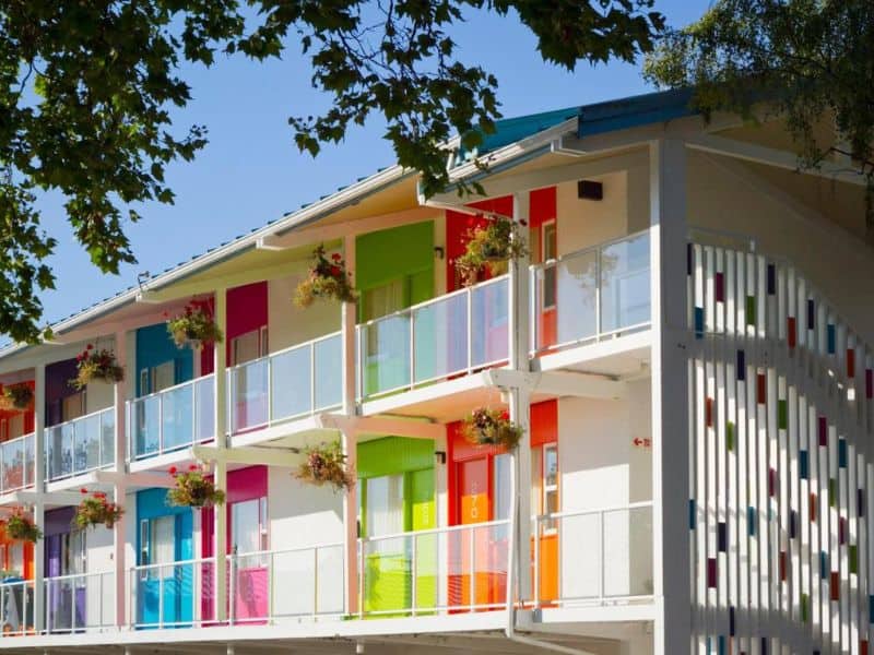 Colorful Hotel Zed in Victoria