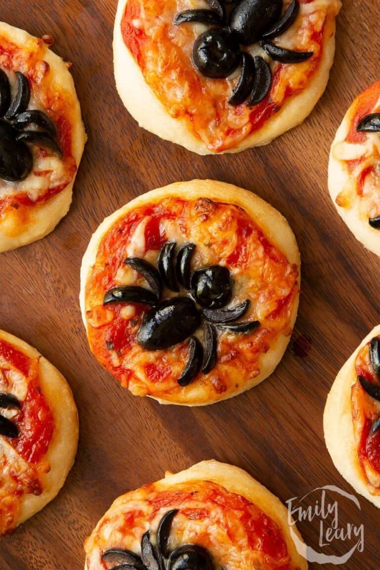 21+ Wickedly Easy Halloween Finger Foods to Thrill Your Party Guests