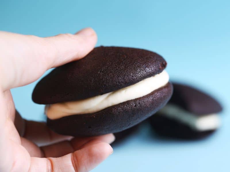 Hand holding a whoopie pie